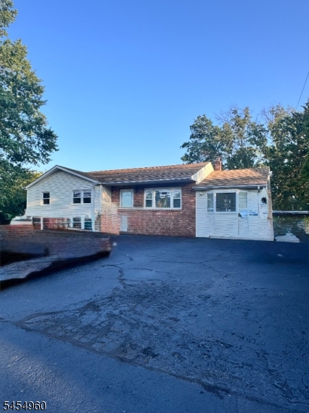915 Us Highway 202 Raritan NJ 08869