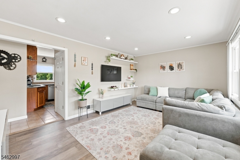 2697 Woodbridge Avenue Edison NJ 08817