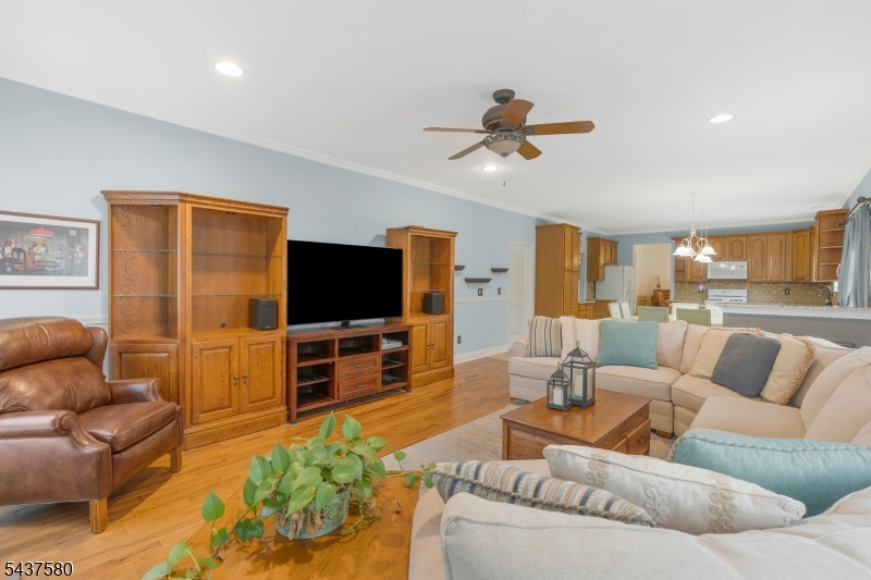 6 Varnon Court Hillsborough NJ 08844