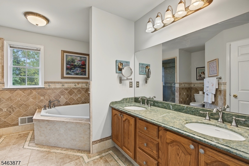 6 Varnon Court Hillsborough NJ 08844