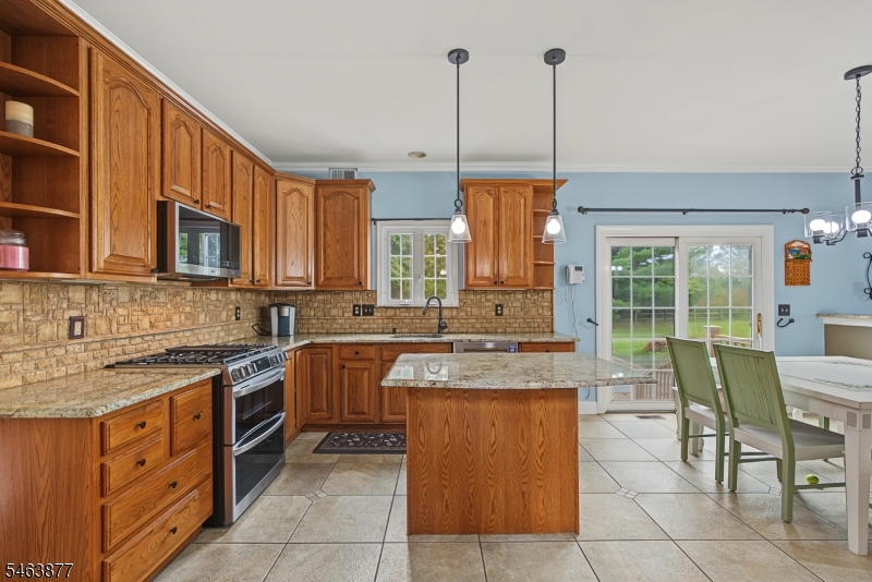 6 Varnon Court Hillsborough NJ 08844
