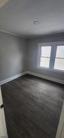 530 Drake Avenue Roselle NJ 07203