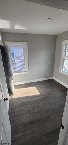 530 Drake Avenue Roselle NJ 07203