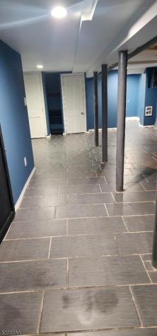 530 Drake Avenue Roselle NJ 07203
