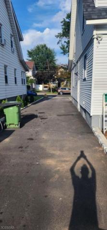 530 Drake Avenue Roselle NJ 07203