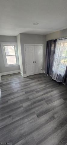 530 Drake Avenue Roselle NJ 07203