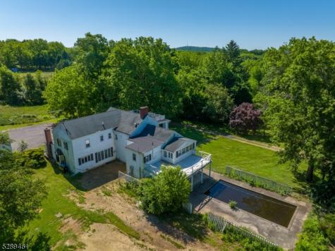 2 Dutch Hill Road Hampton NJ 08827