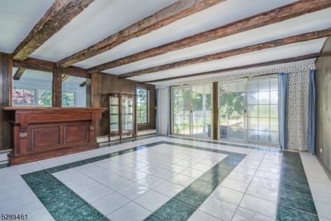 2 Dutch Hill Road Hampton NJ 08827