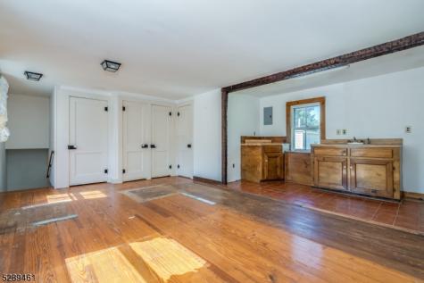 2 Dutch Hill Road Hampton NJ 08827