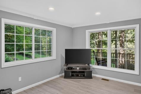 123 Vail Road Knowlton NJ 07832