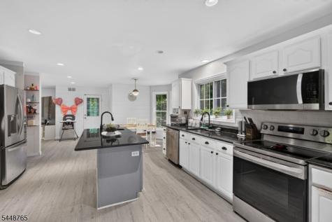 123 Vail Road Knowlton NJ 07832