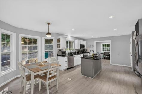 123 Vail Road Knowlton NJ 07832