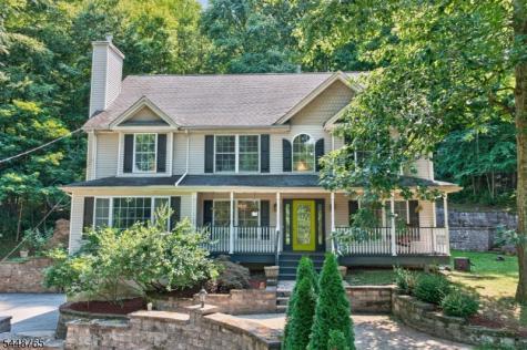 123 Vail Road Knowlton NJ 07832