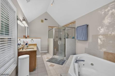 123 Vail Road Knowlton NJ 07832