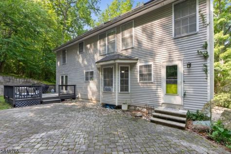 123 Vail Road Knowlton NJ 07832