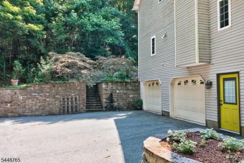 123 Vail Road Knowlton NJ 07832