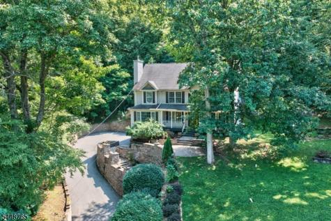 123 Vail Road Knowlton NJ 07832