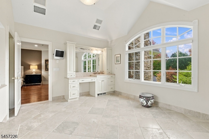 41 Van Cortland Way Bernards NJ 07920