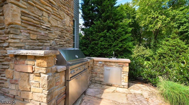 41 Van Cortland Way Bernards NJ 07920
