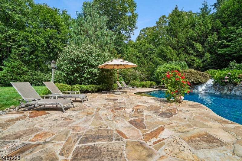 41 Van Cortland Way Bernards NJ 07920