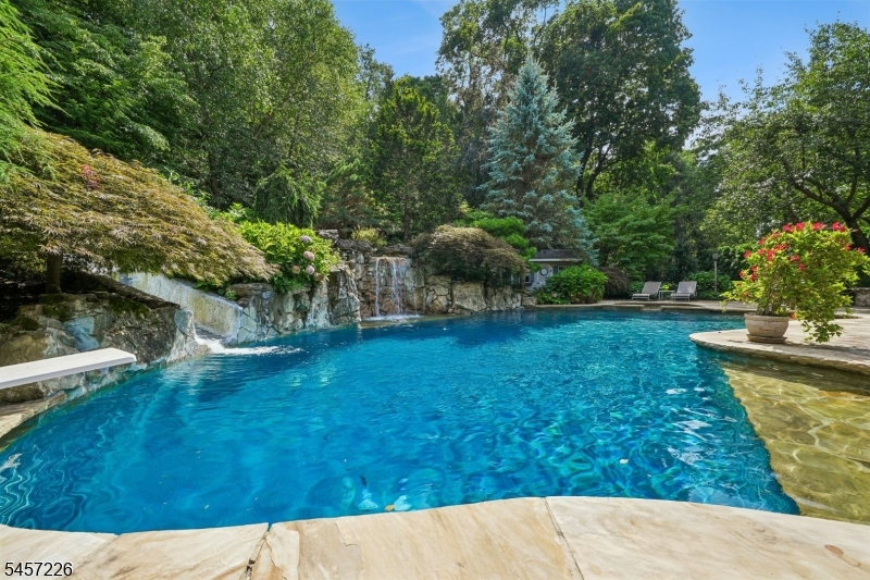 41 Van Cortland Way Bernards NJ 07920