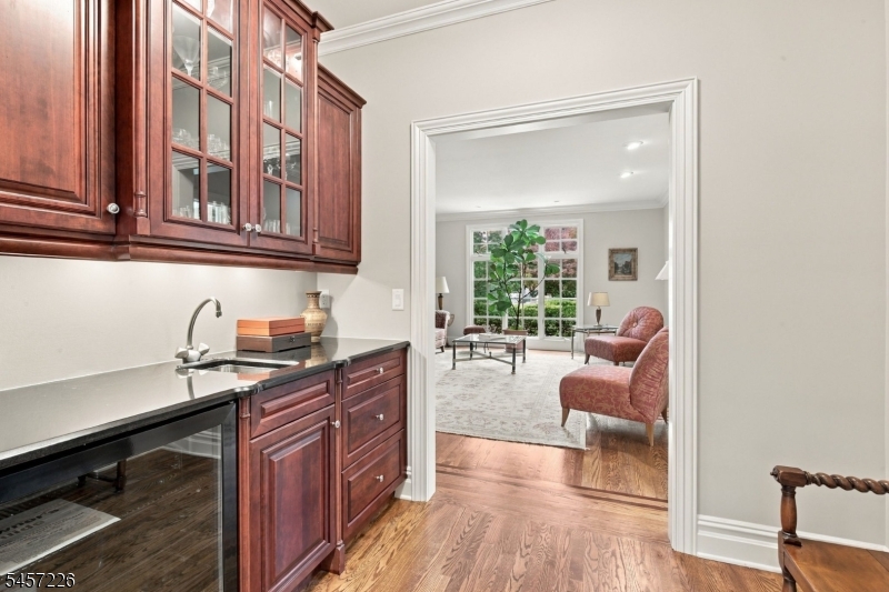 41 Van Cortland Way Bernards NJ 07920