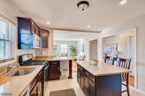 174 Runyon Avenue Franklin NJ 08873