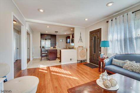 174 Runyon Avenue Franklin NJ 08873
