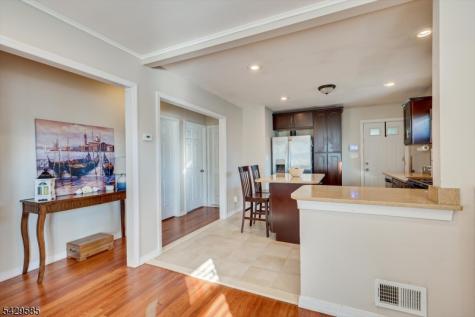 174 Runyon Avenue Franklin NJ 08873