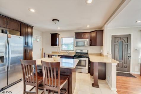 174 Runyon Avenue Franklin NJ 08873