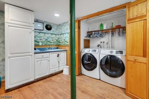331 Chestnut Street Long Hill NJ 07980