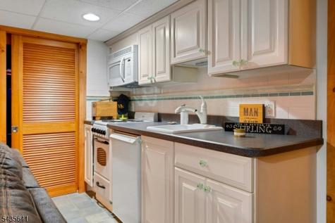 331 Chestnut Street Long Hill NJ 07980