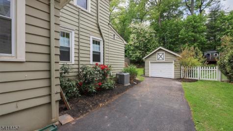 288 Seneca Place Westfield NJ 07090