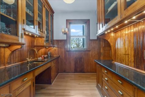 270 Up Mountain Avenue Montclair NJ 07043