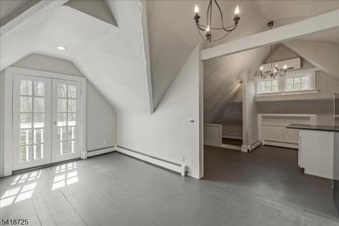 270 Up Mountain Avenue Montclair NJ 07043