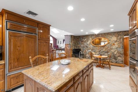 512 Van Bussum Avenue Garfield NJ 07026