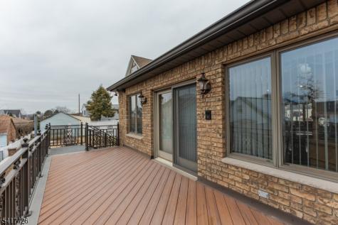 512 Van Bussum Avenue Garfield NJ 07026
