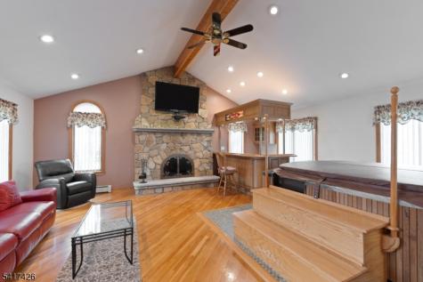 512 Van Bussum Avenue Garfield NJ 07026