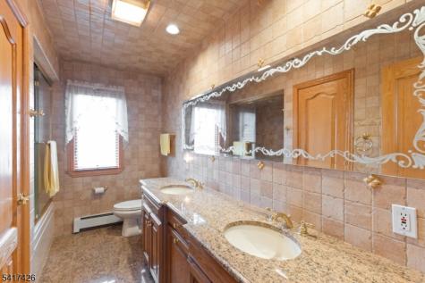 512 Van Bussum Avenue Garfield NJ 07026