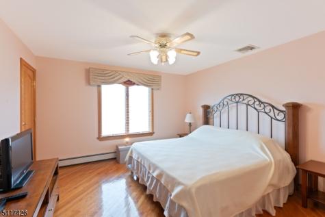 512 Van Bussum Avenue Garfield NJ 07026