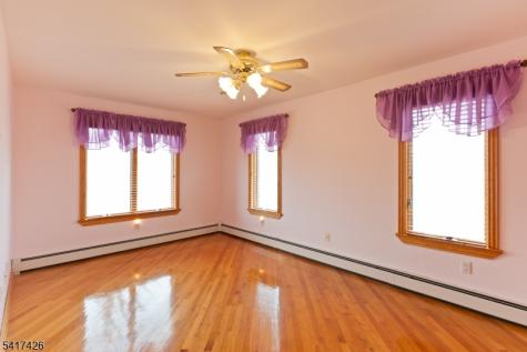 512 Van Bussum Avenue Garfield NJ 07026