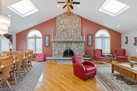 512 Van Bussum Avenue Garfield NJ 07026