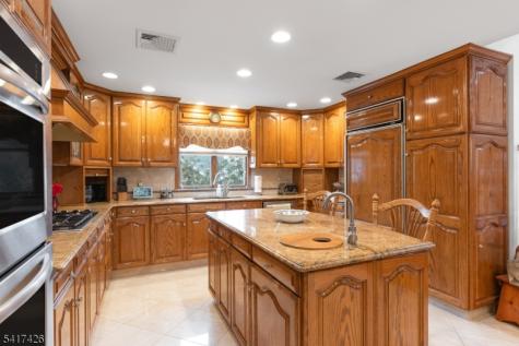 512 Van Bussum Avenue Garfield NJ 07026