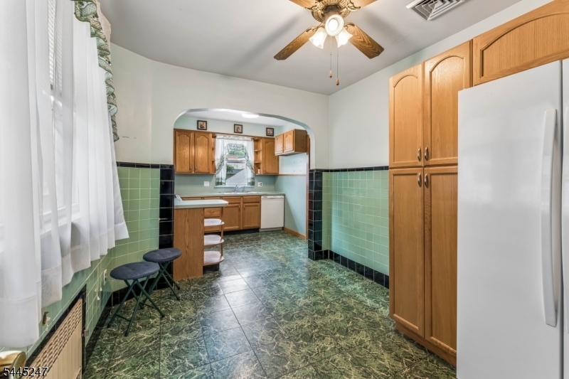 23 Princeton Street Nutley NJ 07110