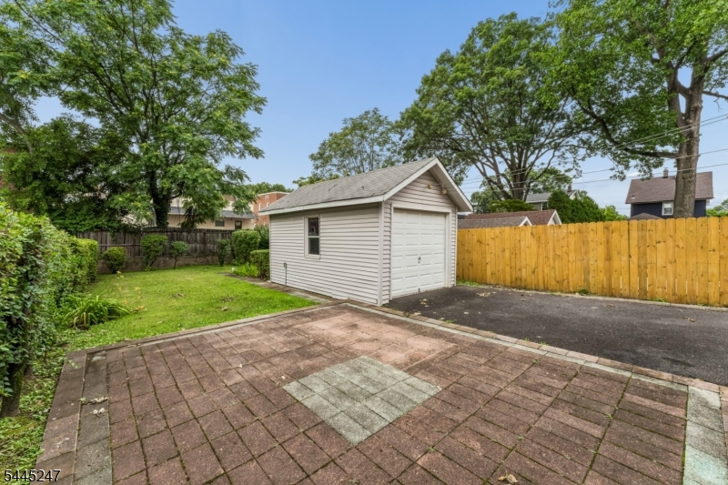 23 Princeton Street Nutley NJ 07110