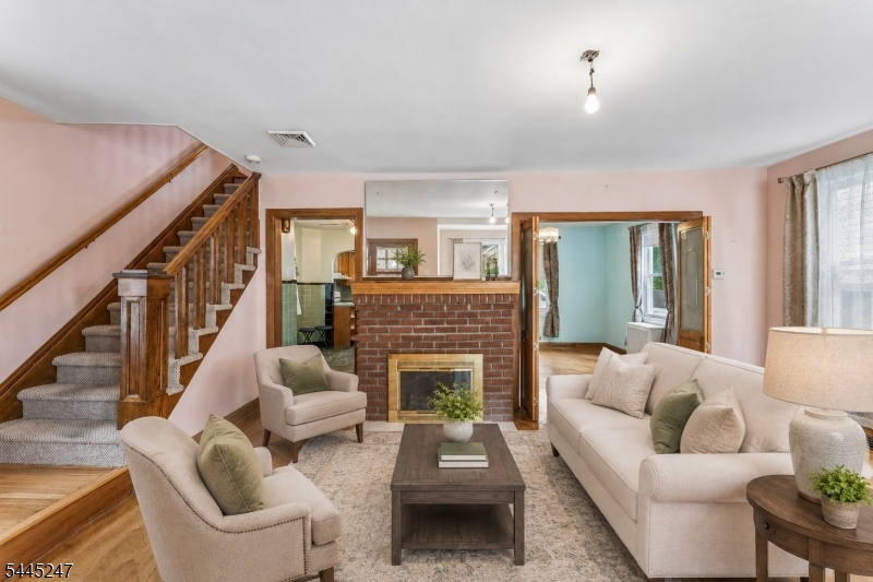 23 Princeton Street Nutley NJ 07110