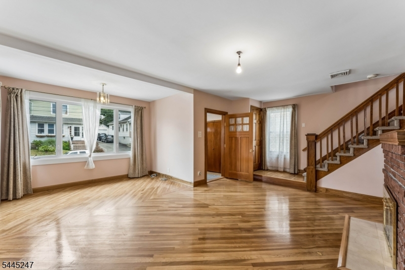 23 Princeton Street Nutley NJ 07110