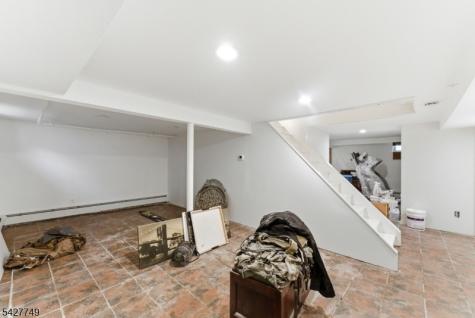 1115 Tuxedo Square Teaneck NJ 07666
