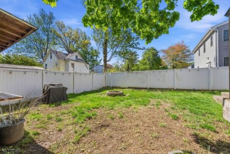 1115 Tuxedo Square Teaneck NJ 07666