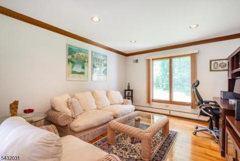 34 Silver Spring Court East Hanover NJ 07936